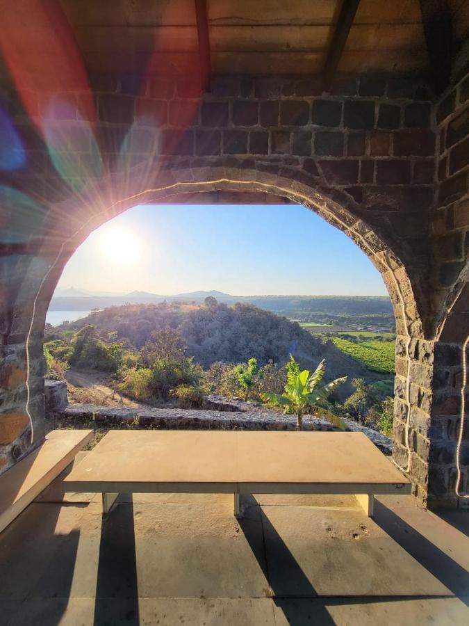 Eze Nof - A Hilltop Villa With 360º Water View 纳西克 外观 照片